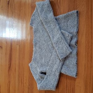 Kendall & Kylie Long Sleeve Sweater